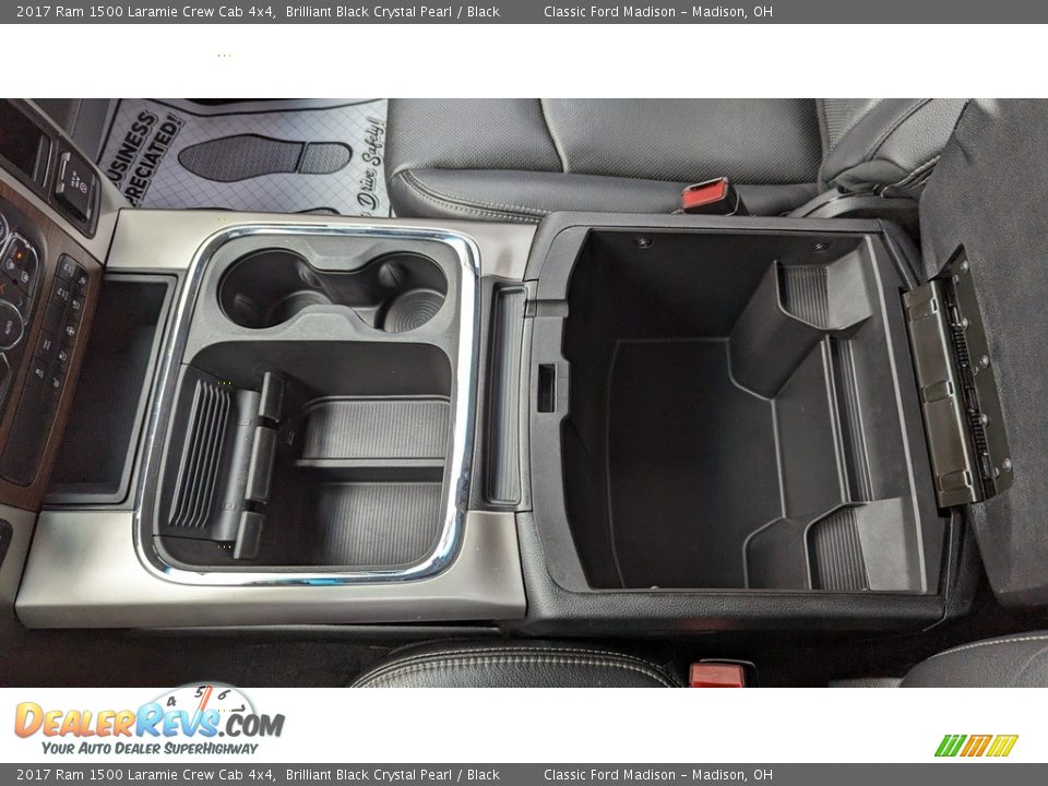 2017 Ram 1500 Laramie Crew Cab 4x4 Brilliant Black Crystal Pearl / Black Photo #13