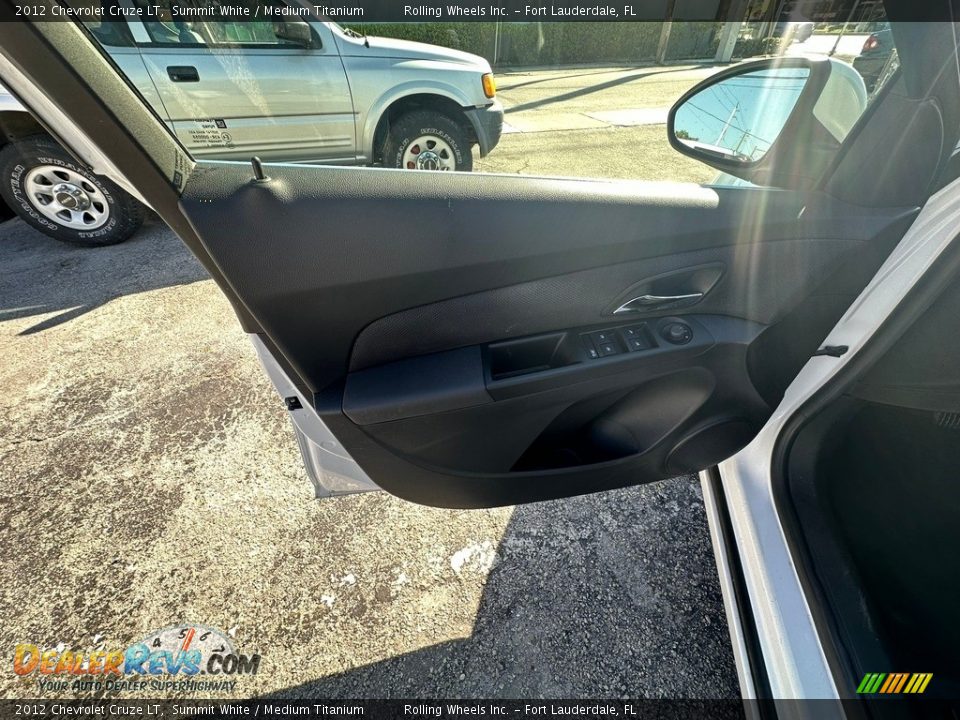 2012 Chevrolet Cruze LT Summit White / Medium Titanium Photo #17