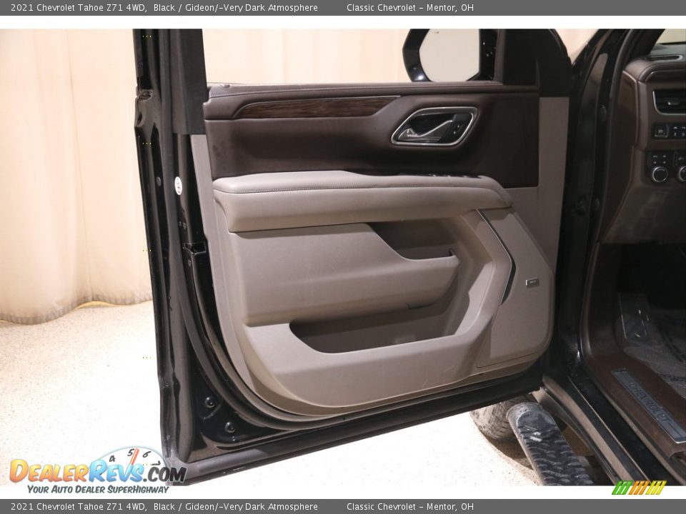 Door Panel of 2021 Chevrolet Tahoe Z71 4WD Photo #4