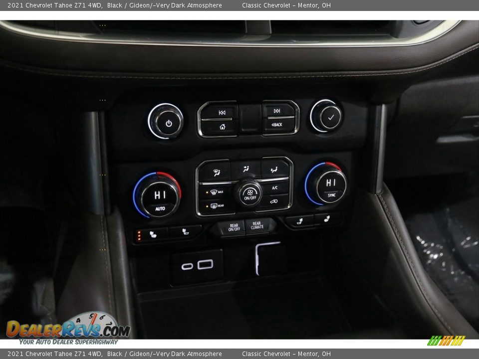 Controls of 2021 Chevrolet Tahoe Z71 4WD Photo #15