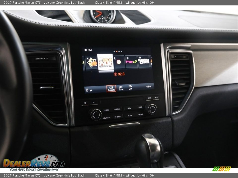 Controls of 2017 Porsche Macan GTS Photo #9