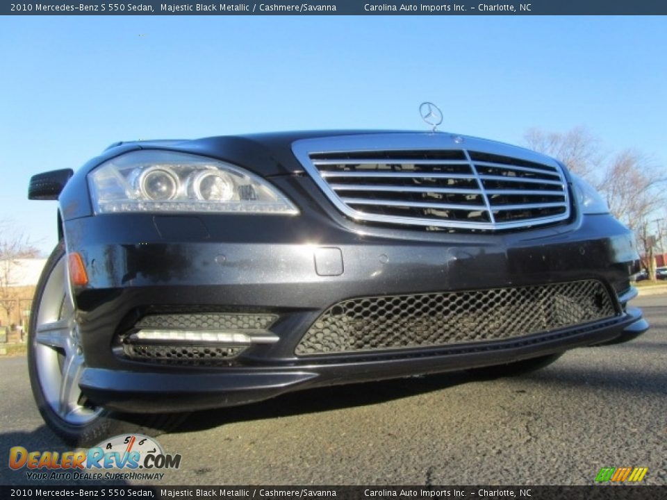 2010 Mercedes-Benz S 550 Sedan Majestic Black Metallic / Cashmere/Savanna Photo #2