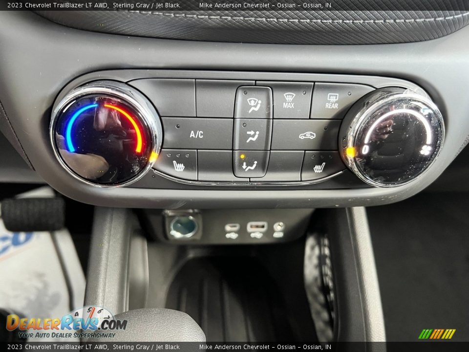 Controls of 2023 Chevrolet TrailBlazer LT AWD Photo #23
