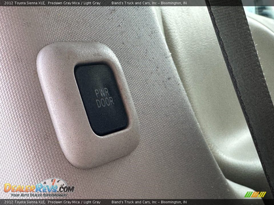 2012 Toyota Sienna XLE Predawn Gray Mica / Light Gray Photo #34
