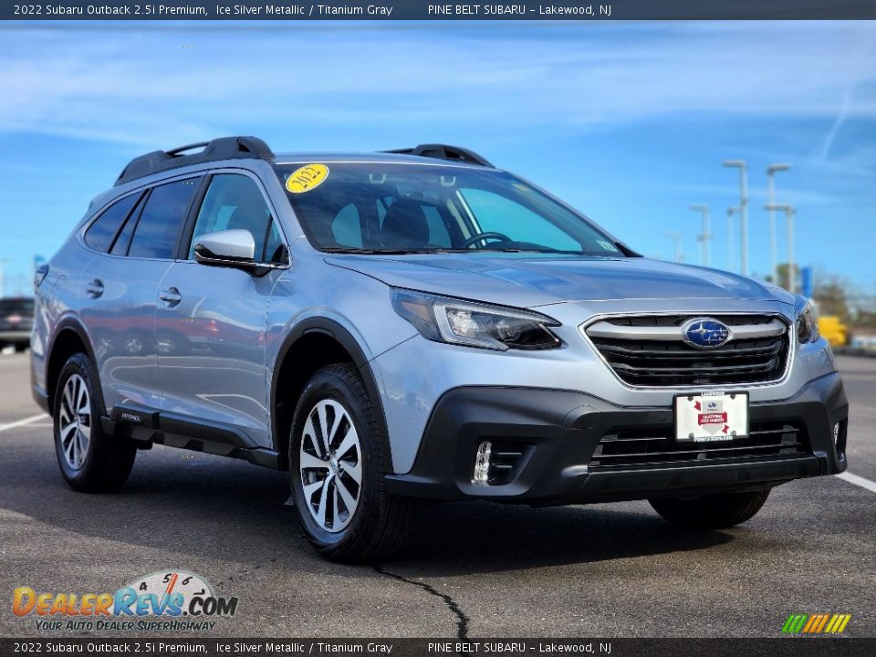 2022 Subaru Outback 2.5i Premium Ice Silver Metallic / Titanium Gray Photo #20