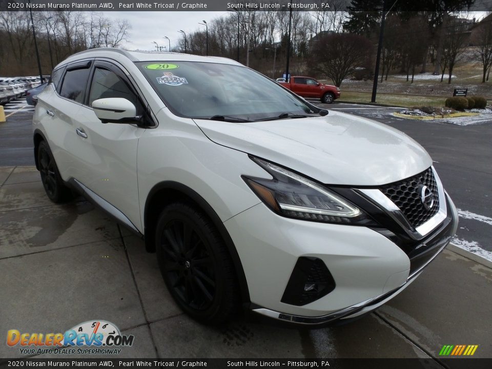 Front 3/4 View of 2020 Nissan Murano Platinum AWD Photo #7