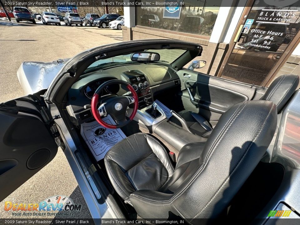 Front Seat of 2009 Saturn Sky Roadster Photo #6