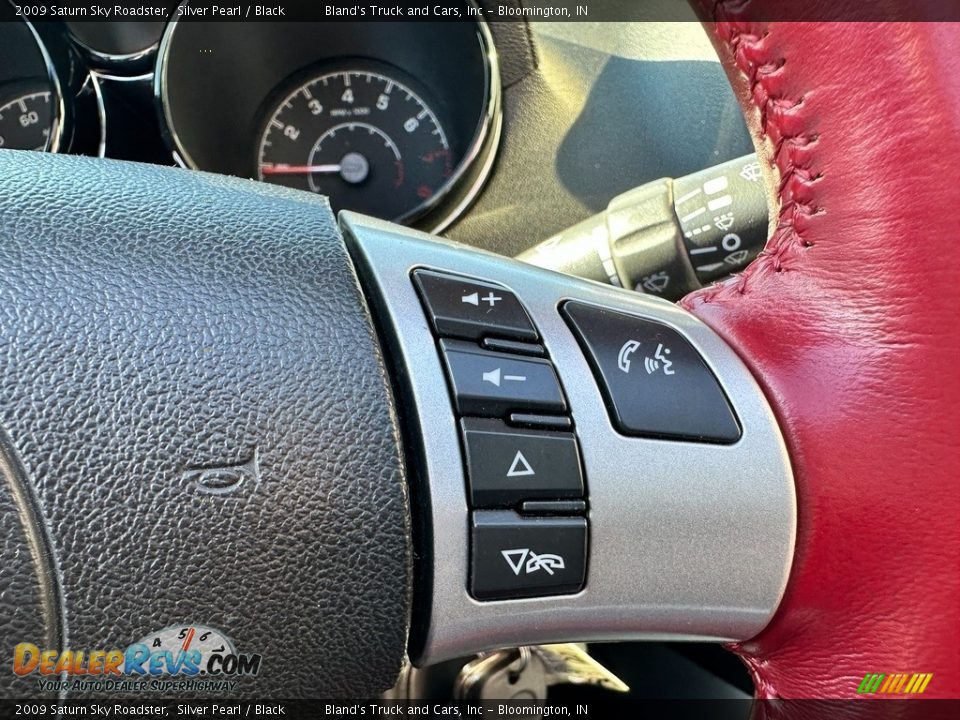 2009 Saturn Sky Roadster Silver Pearl / Black Photo #14