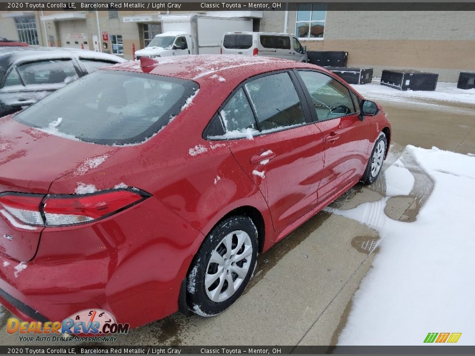 2020 Toyota Corolla LE Barcelona Red Metallic / Light Gray Photo #3
