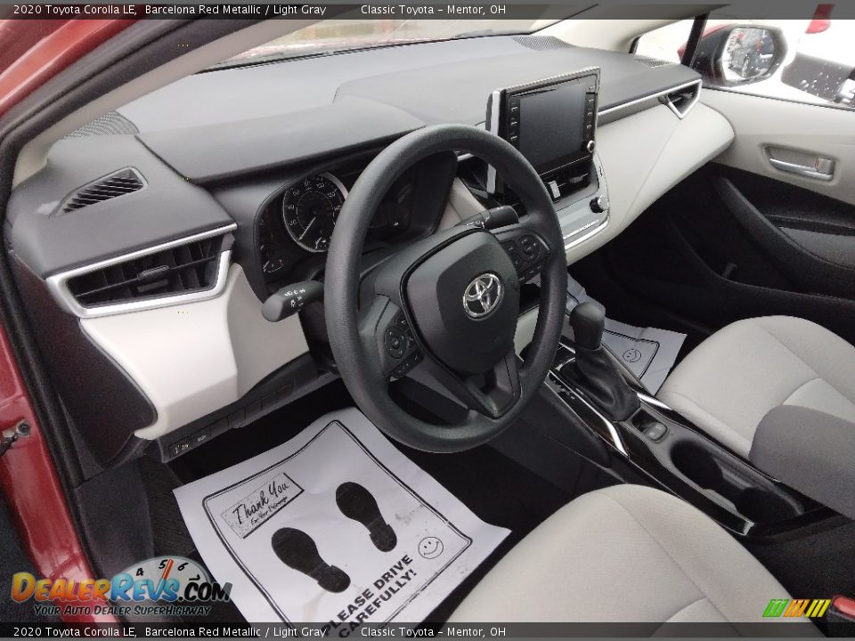 2020 Toyota Corolla LE Barcelona Red Metallic / Light Gray Photo #6
