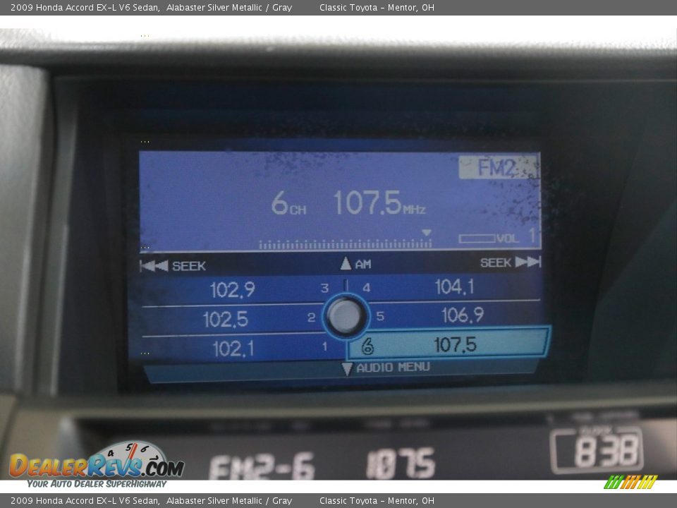 2009 Honda Accord EX-L V6 Sedan Alabaster Silver Metallic / Gray Photo #10