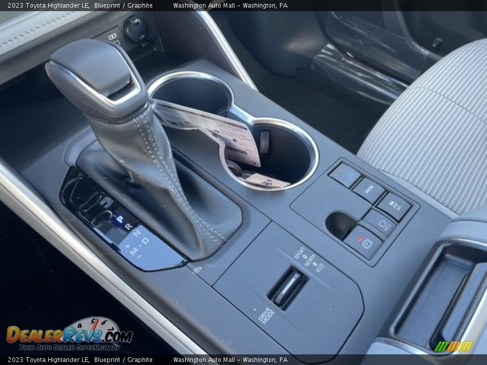 2023 Toyota Highlander LE Shifter Photo #12