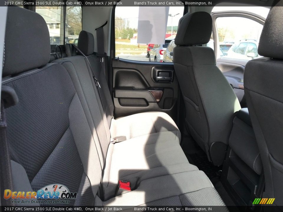 2017 GMC Sierra 1500 SLE Double Cab 4WD Onyx Black / Jet Black Photo #31