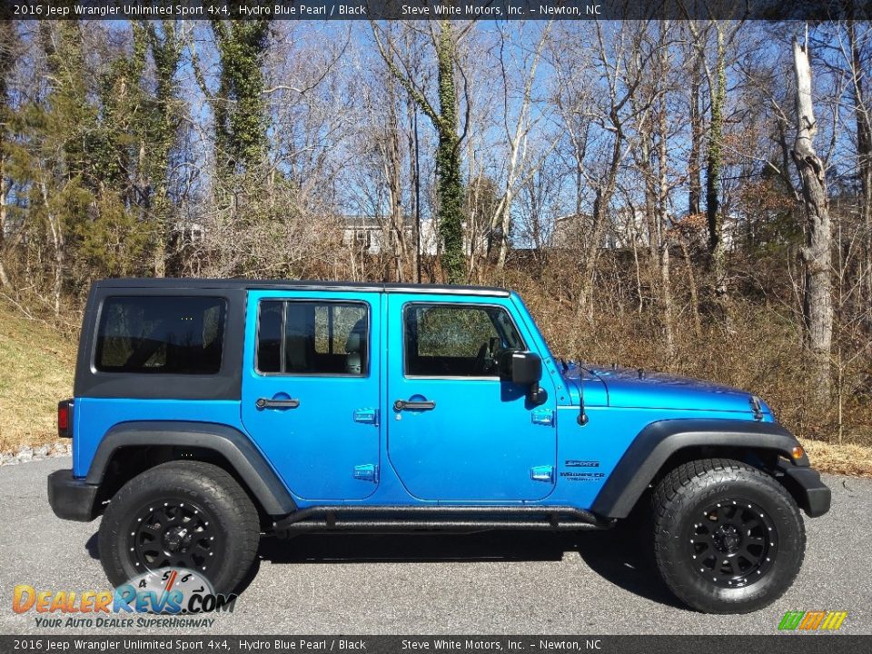 2016 Jeep Wrangler Unlimited Sport 4x4 Hydro Blue Pearl / Black Photo #5