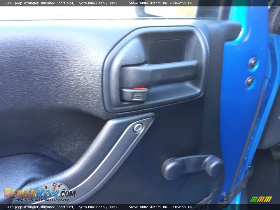 2016 Jeep Wrangler Unlimited Sport 4x4 Hydro Blue Pearl / Black Photo #12