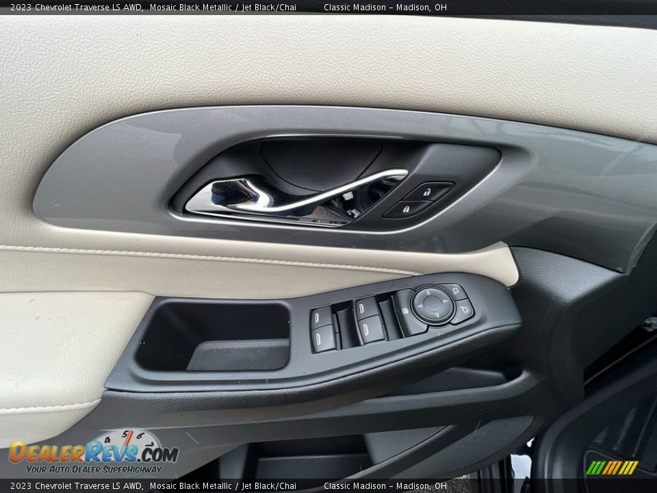 2023 Chevrolet Traverse LS AWD Mosaic Black Metallic / Jet Black/Chai Photo #8