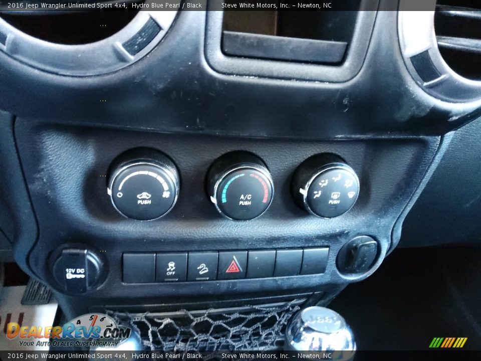 2016 Jeep Wrangler Unlimited Sport 4x4 Hydro Blue Pearl / Black Photo #23