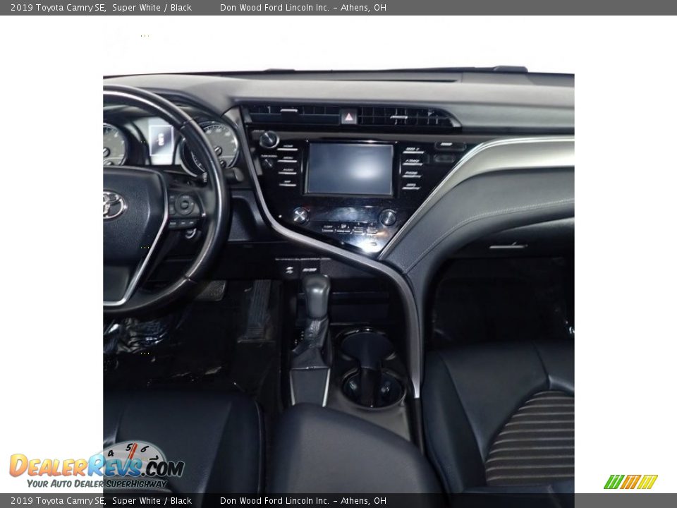 2019 Toyota Camry SE Super White / Black Photo #23