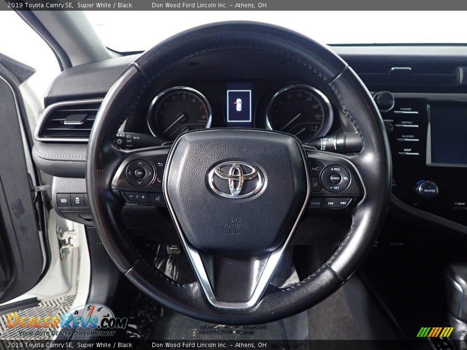 2019 Toyota Camry SE Super White / Black Photo #25