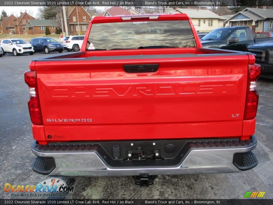 2022 Chevrolet Silverado 1500 Limited LT Crew Cab 4x4 Red Hot / Jet Black Photo #28