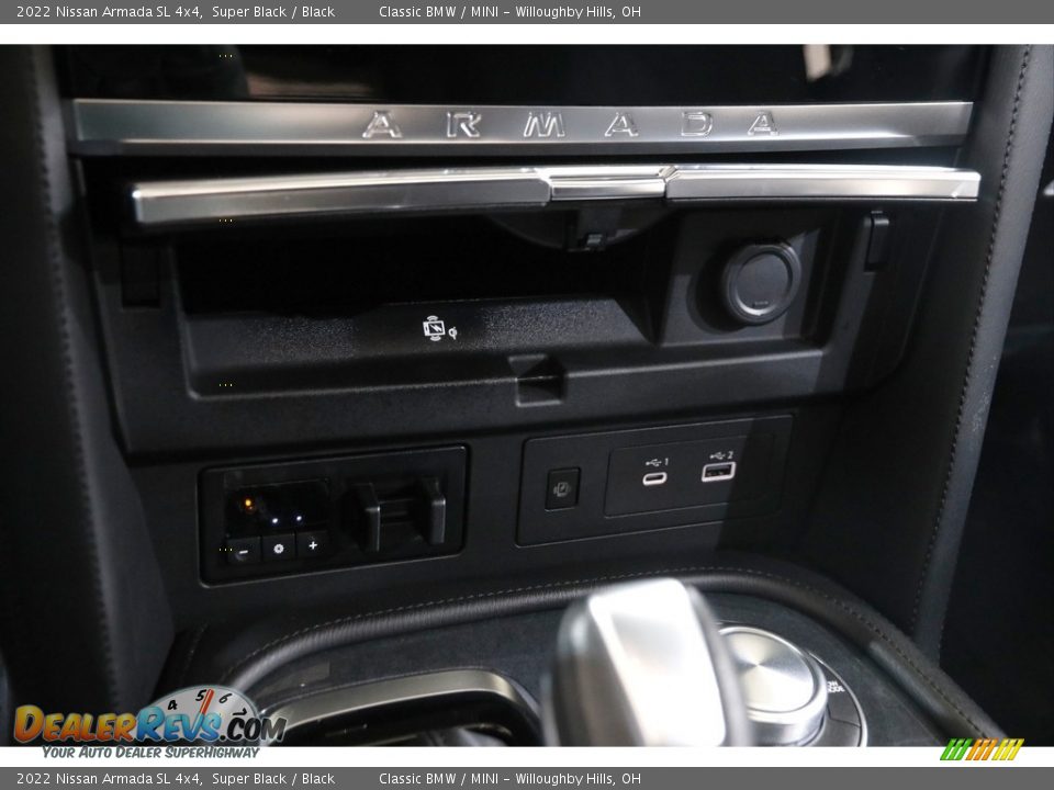 Controls of 2022 Nissan Armada SL 4x4 Photo #17