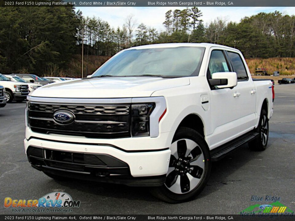 Front 3/4 View of 2023 Ford F150 Lightning Platinum 4x4 Photo #1