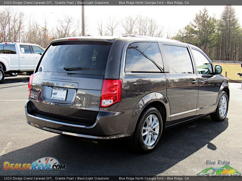 2020 Dodge Grand Caravan SXT Granite Pearl / Black/Light Graystone Photo #5