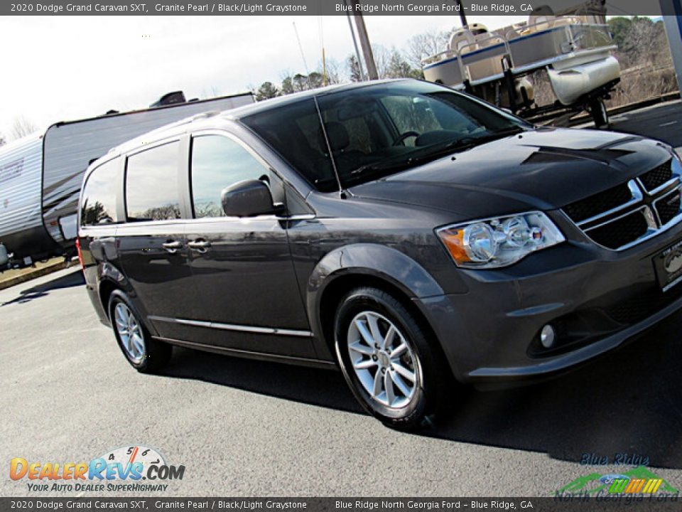 2020 Dodge Grand Caravan SXT Granite Pearl / Black/Light Graystone Photo #27