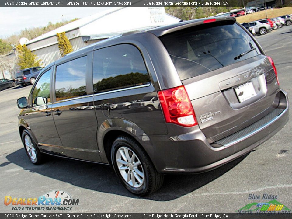 2020 Dodge Grand Caravan SXT Granite Pearl / Black/Light Graystone Photo #29