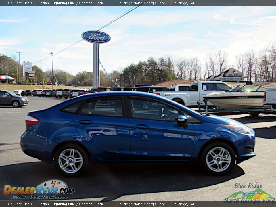 2019 Ford Fiesta SE Sedan Lightning Blue / Charcoal Black Photo #6