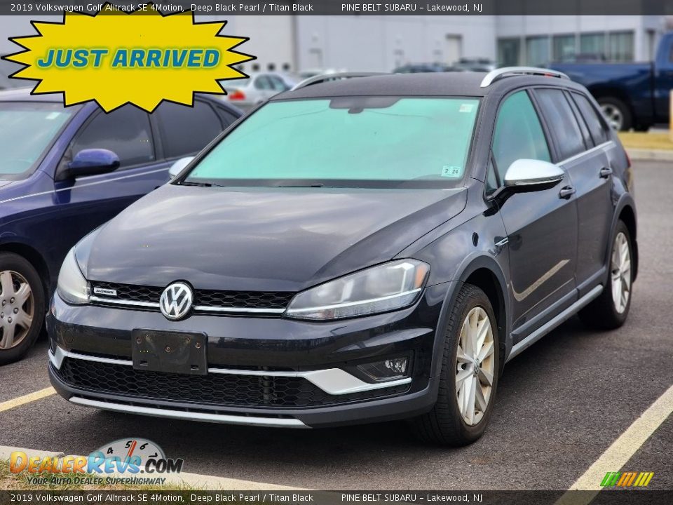 2019 Volkswagen Golf Alltrack SE 4Motion Deep Black Pearl / Titan Black Photo #1