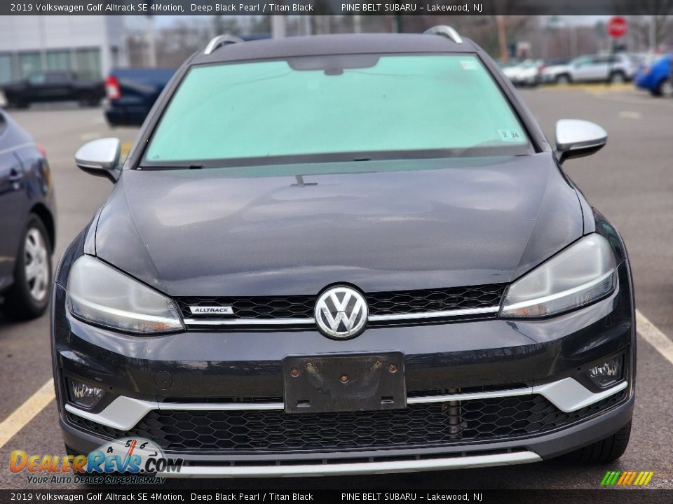 2019 Volkswagen Golf Alltrack SE 4Motion Deep Black Pearl / Titan Black Photo #2