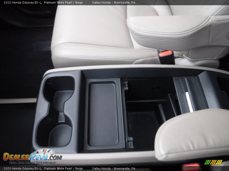 2020 Honda Odyssey EX-L Platinum White Pearl / Beige Photo #17