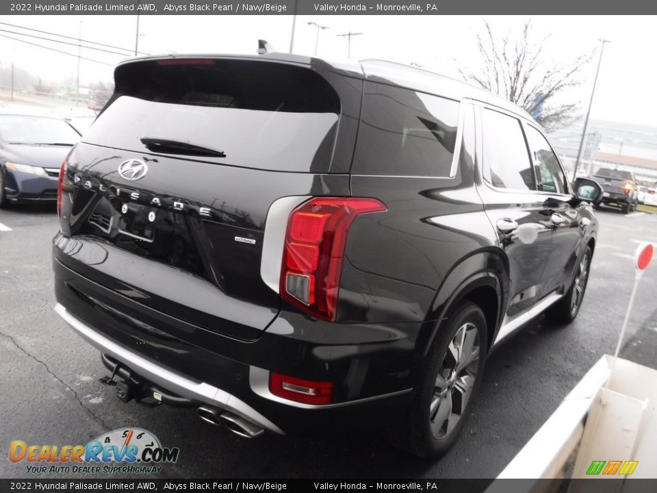 2022 Hyundai Palisade Limited AWD Abyss Black Pearl / Navy/Beige Photo #7