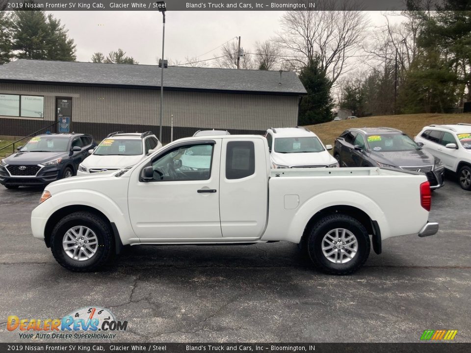 2019 Nissan Frontier SV King Cab Glacier White / Steel Photo #1