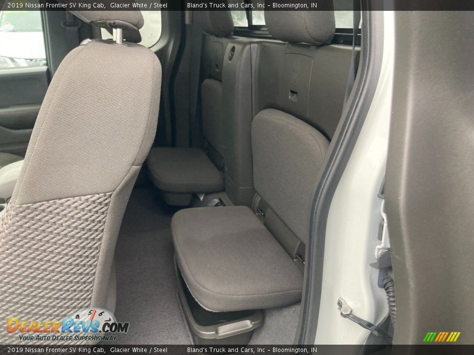 2019 Nissan Frontier SV King Cab Glacier White / Steel Photo #13