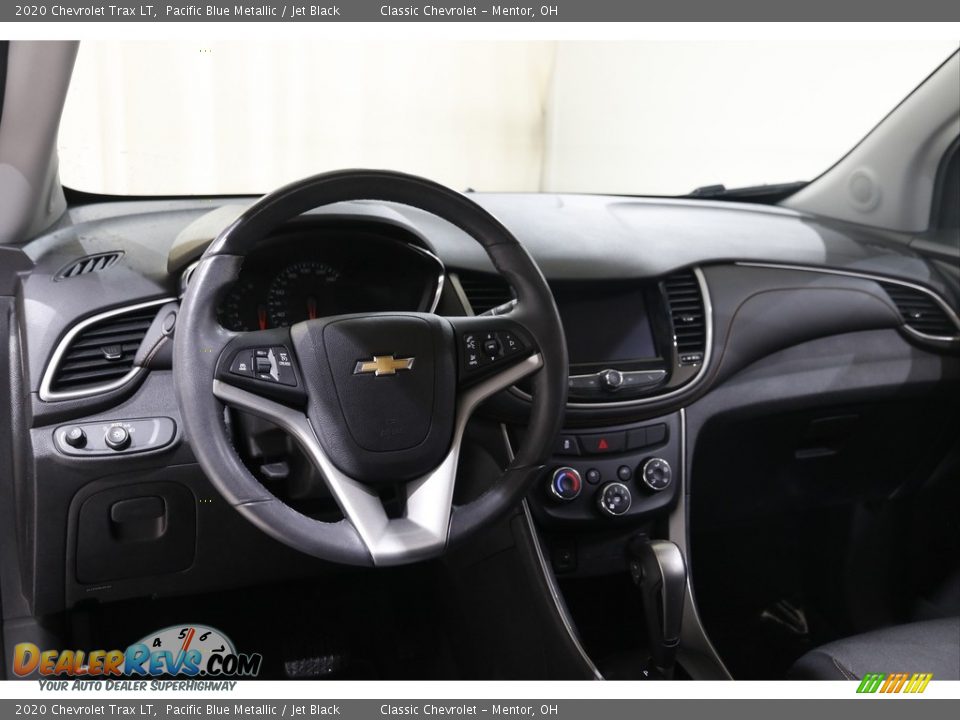 2020 Chevrolet Trax LT Pacific Blue Metallic / Jet Black Photo #6