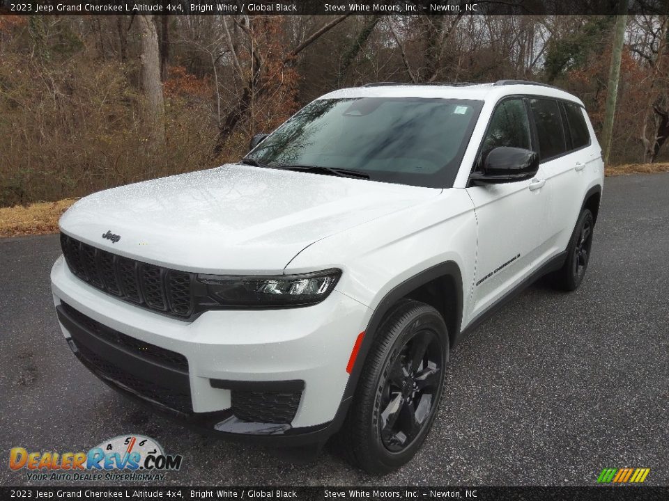 2023 Jeep Grand Cherokee L Altitude 4x4 Bright White / Global Black Photo #2