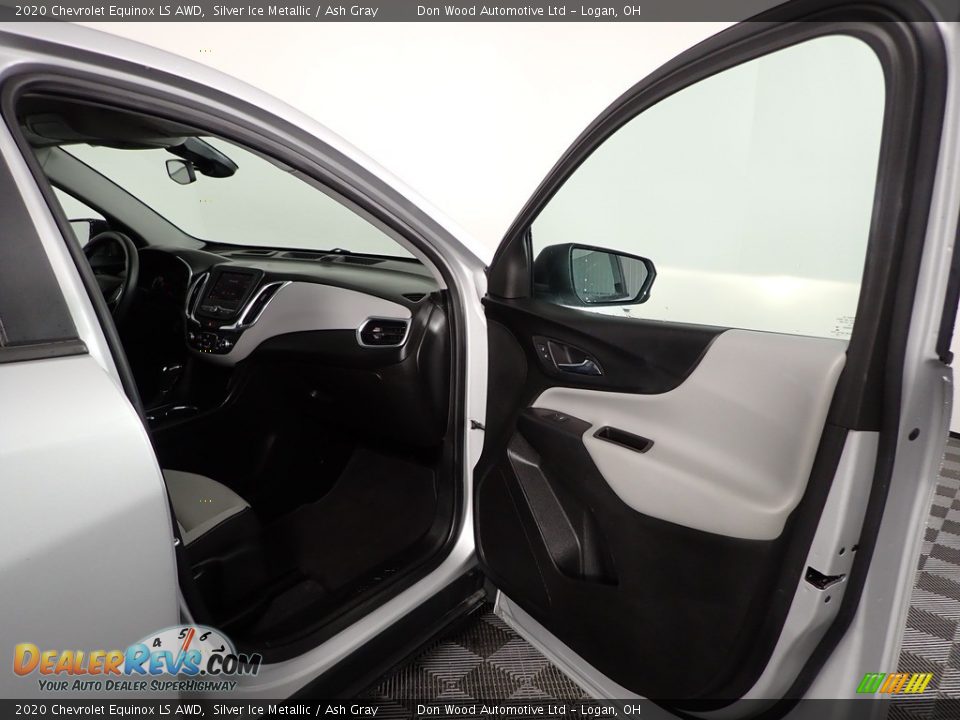 2020 Chevrolet Equinox LS AWD Silver Ice Metallic / Ash Gray Photo #25