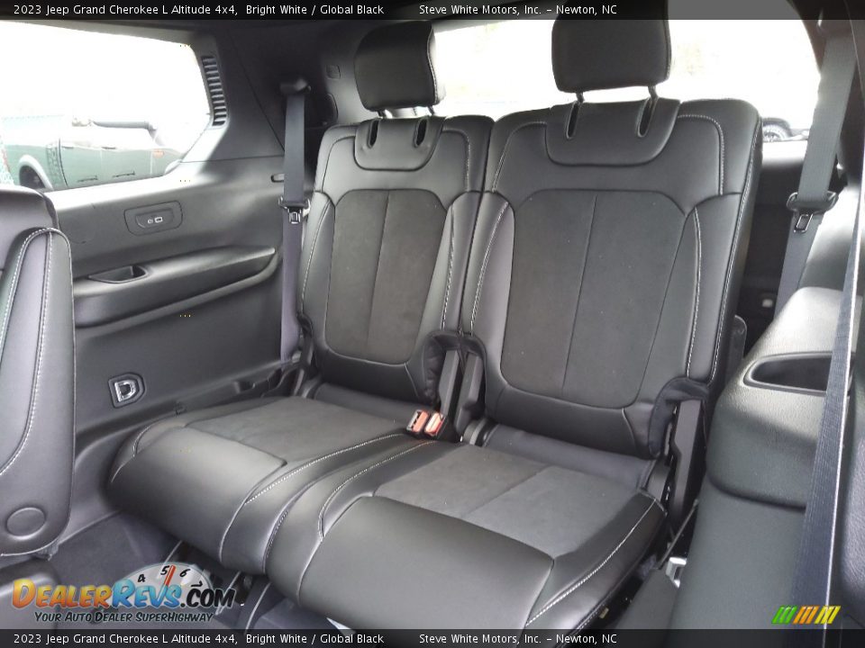 Rear Seat of 2023 Jeep Grand Cherokee L Altitude 4x4 Photo #14