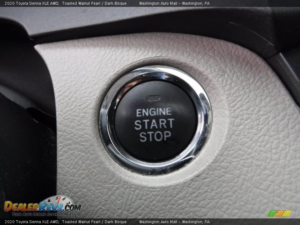 Controls of 2020 Toyota Sienna XLE AWD Photo #9
