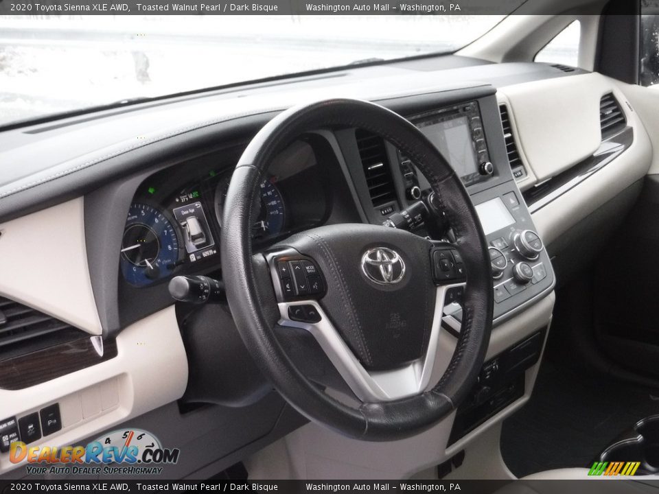 Dashboard of 2020 Toyota Sienna XLE AWD Photo #24