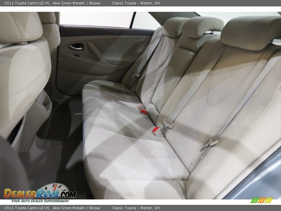 2011 Toyota Camry LE V6 Aloe Green Metallic / Bisque Photo #16