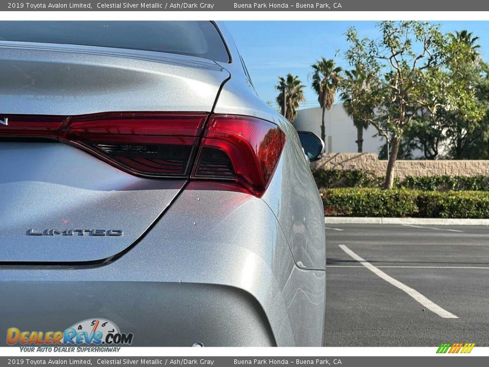 2019 Toyota Avalon Limited Celestial Silver Metallic / Ash/Dark Gray Photo #35