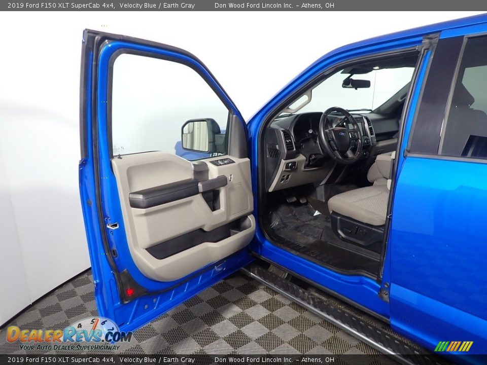 2019 Ford F150 XLT SuperCab 4x4 Velocity Blue / Earth Gray Photo #17