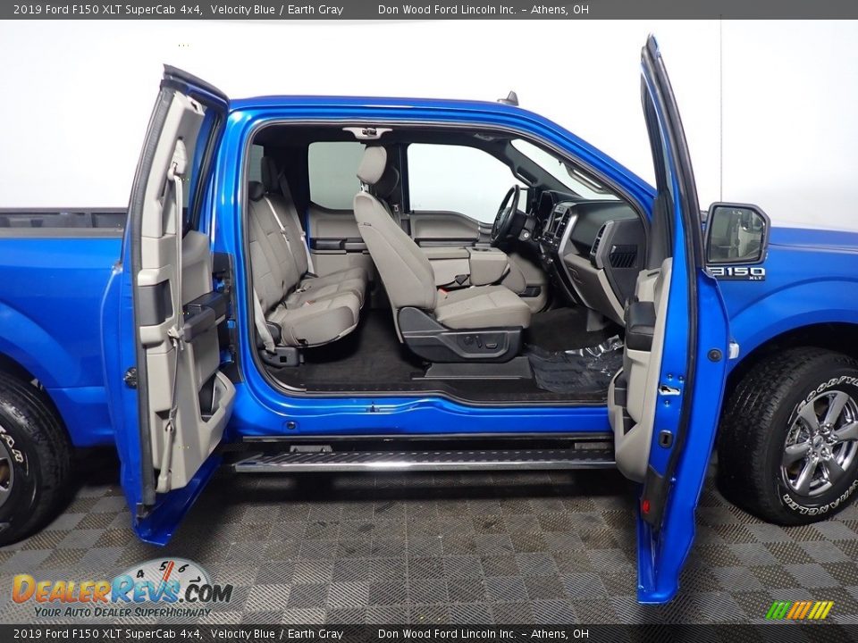 2019 Ford F150 XLT SuperCab 4x4 Velocity Blue / Earth Gray Photo #34