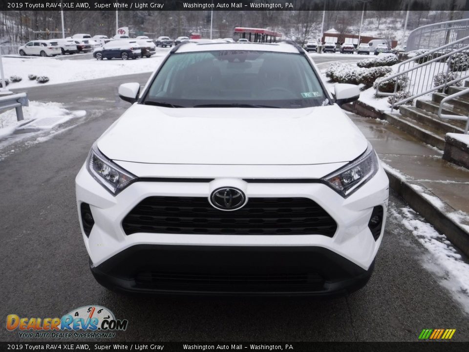 2019 Toyota RAV4 XLE AWD Super White / Light Gray Photo #12