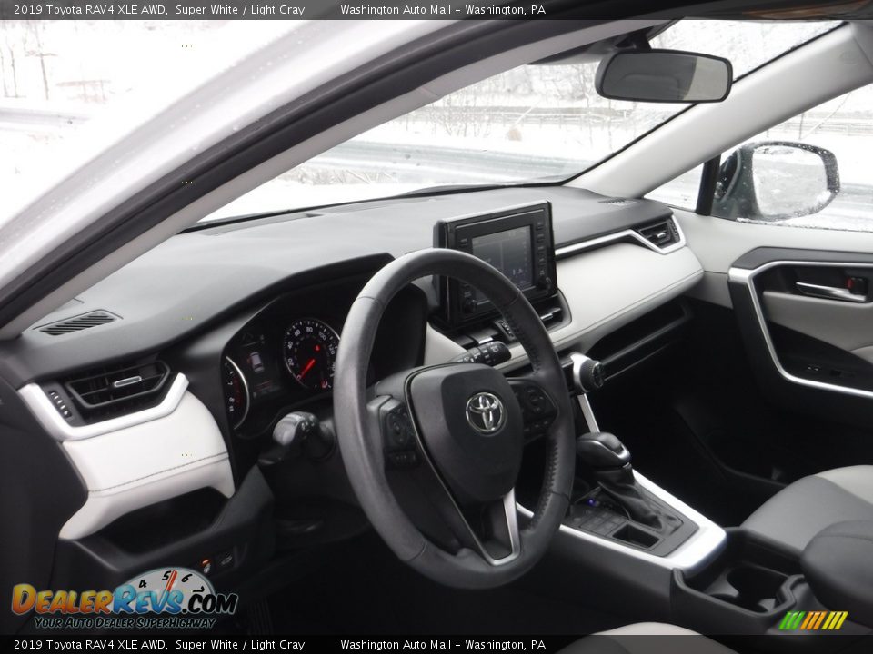 2019 Toyota RAV4 XLE AWD Super White / Light Gray Photo #21