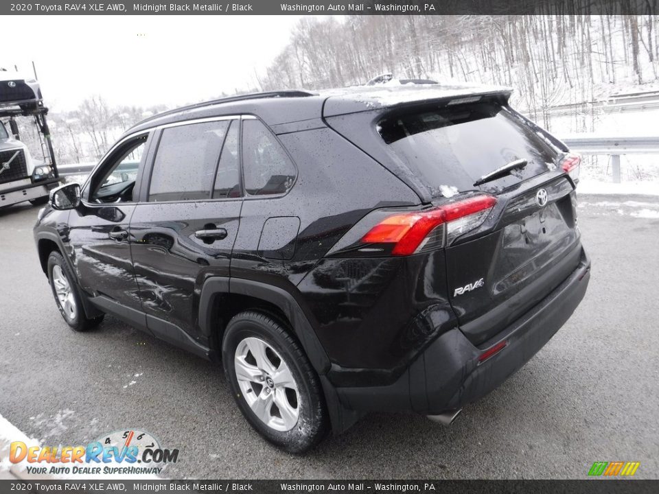 2020 Toyota RAV4 XLE AWD Midnight Black Metallic / Black Photo #16