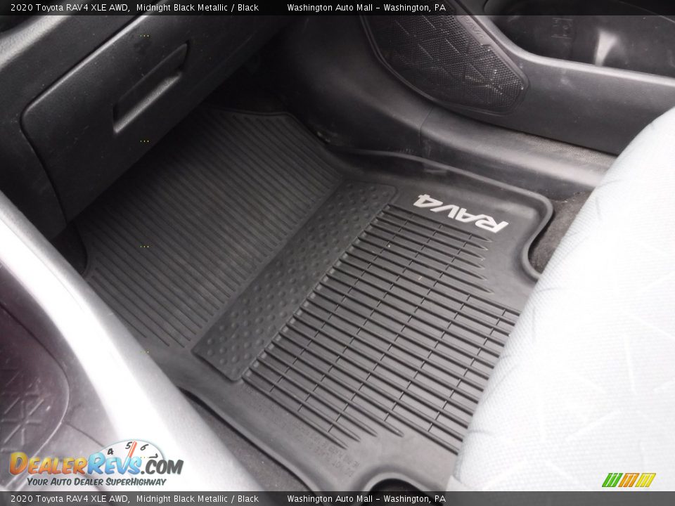 2020 Toyota RAV4 XLE AWD Midnight Black Metallic / Black Photo #26
